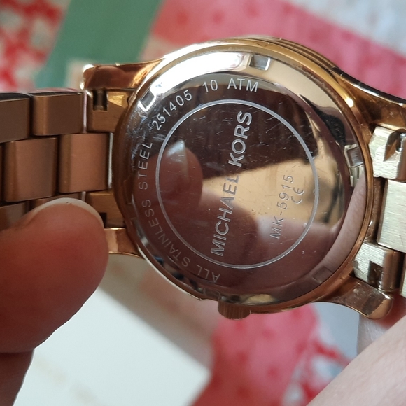 Michael Kors Runway Quartz Stainless Steel Bracelet Watch - Picture 5 of 5